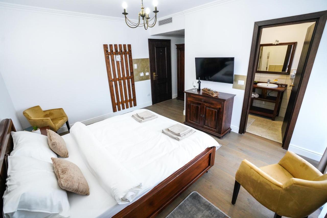 Hotel Yara Vişeu de Sus 外观 照片